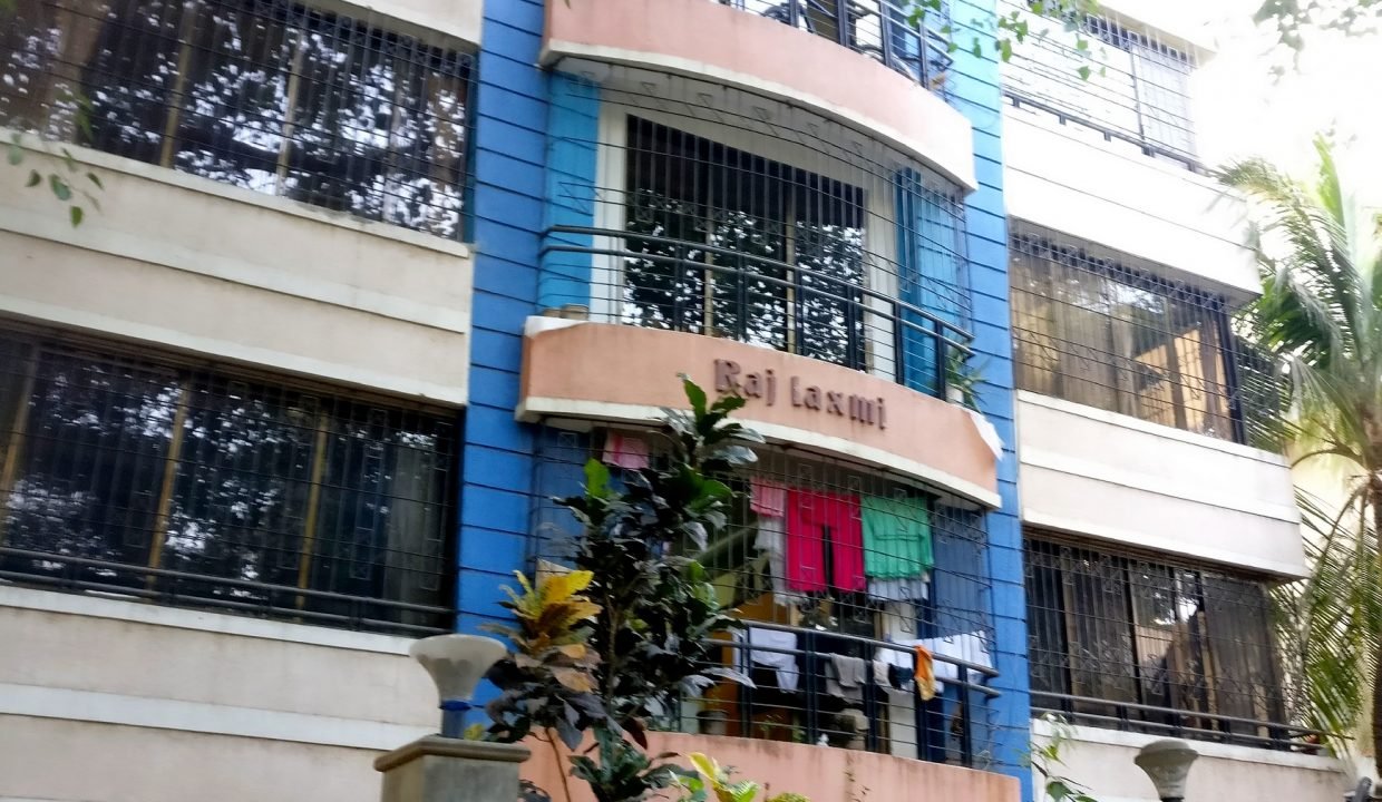 Mount Lakshmi - Exterior