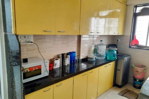 Mukut Parbat - Kitchen 02